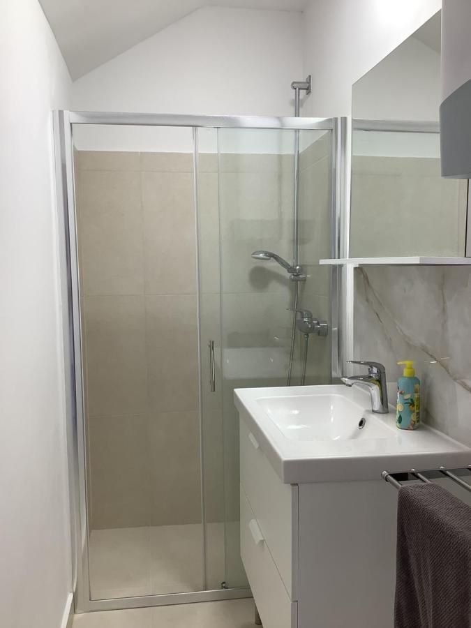 Portside Apartment Kaštela 外观 照片