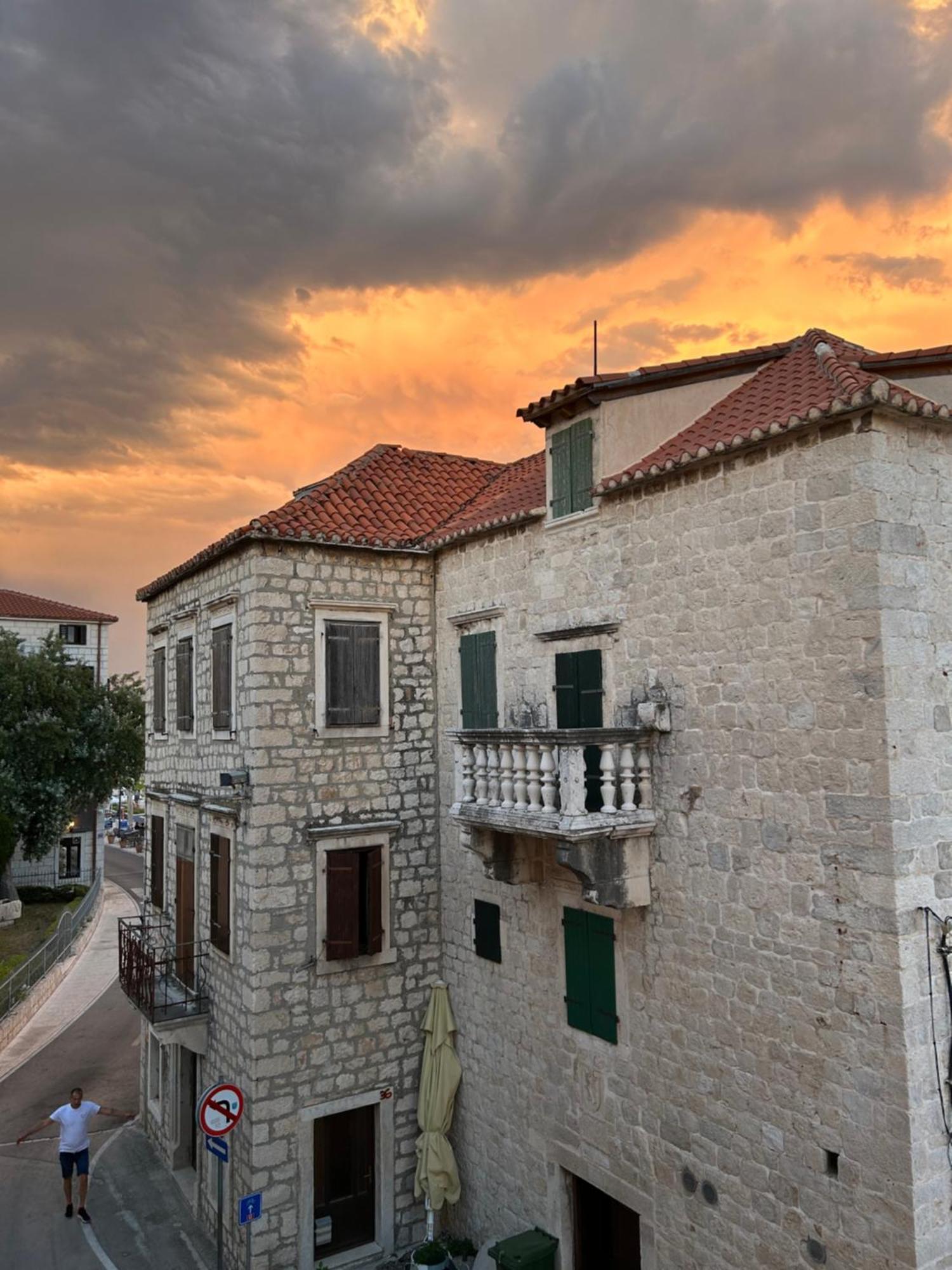 Portside Apartment Kaštela 外观 照片
